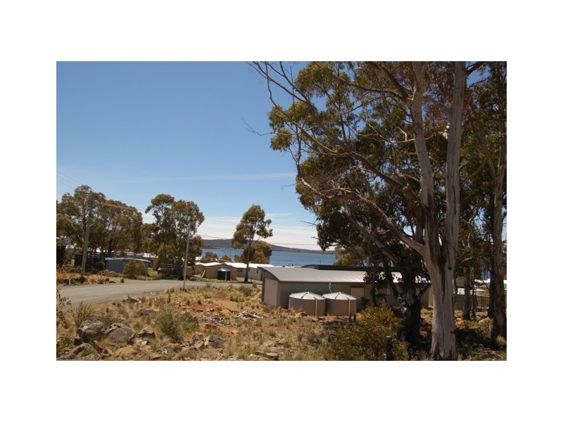 32 Dolerite Crescent, Arthurs Lake TAS 7030