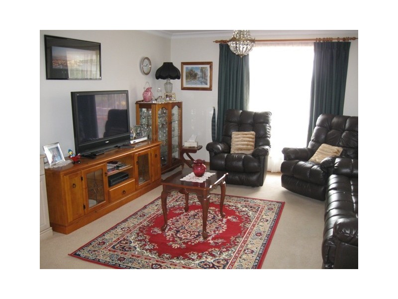 27 Rothesay Close, Newnham TAS 7248