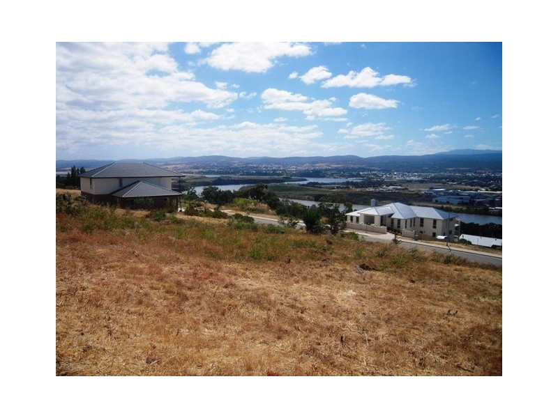 37 Floreat Crescent, Trevallyn TAS 7250