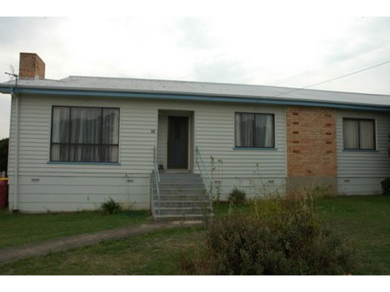 16 Carlisle Street, Waverley TAS 7250