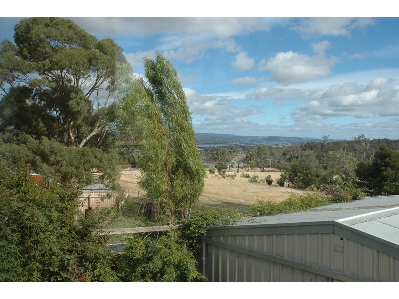 15 Amundsen Street, Ravenswood TAS 7250