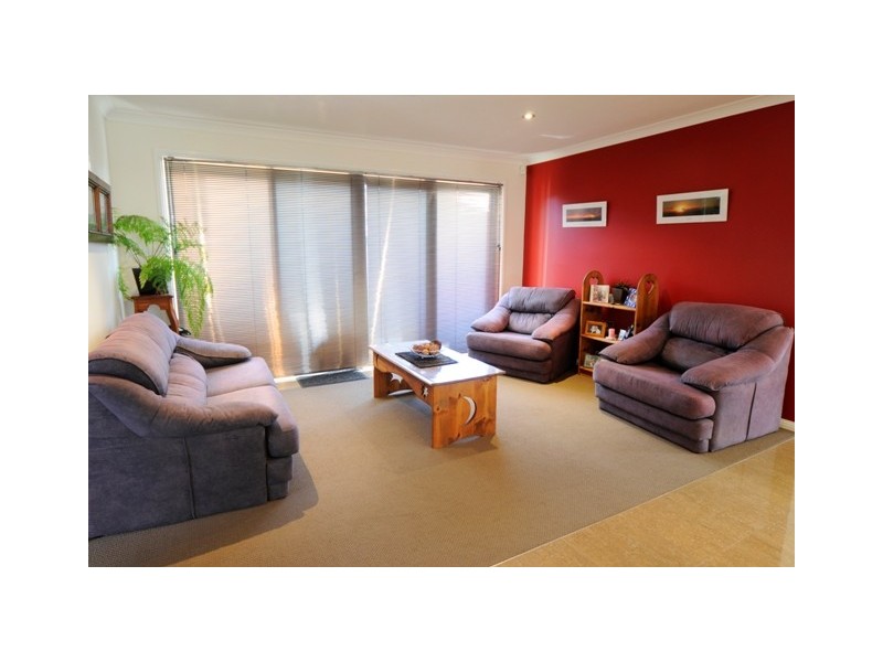 1 Grange Court, Newnham TAS 7248