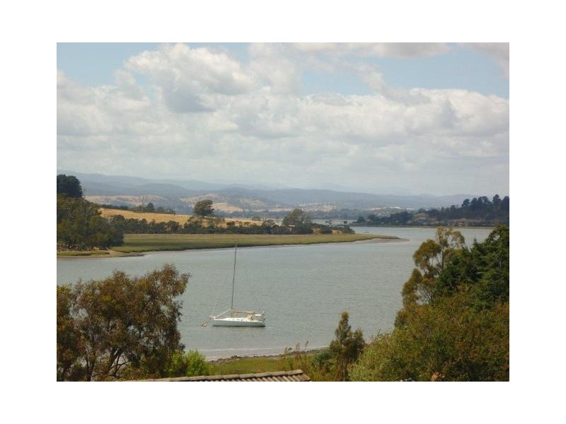 60 Gravelly Beach Road, Blackwall TAS 7275