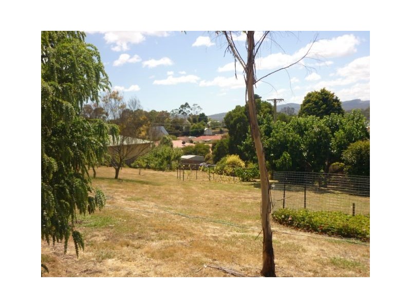 60 Gravelly Beach Road, Blackwall TAS 7275