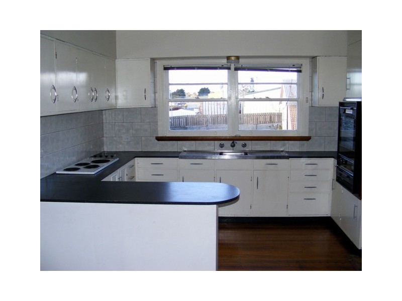 13 Howick Street, Longford TAS 7301