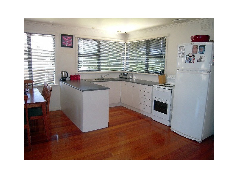 22  Paringa Avenue, Newnham TAS 7248