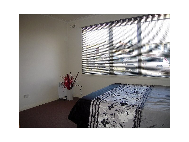 22  Paringa Avenue, Newnham TAS 7248