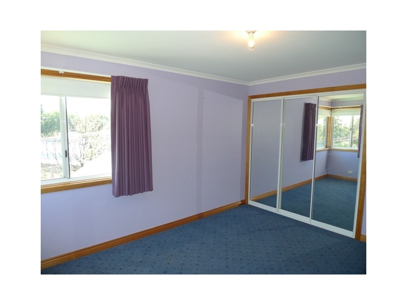 46 Racecourse Crescent, Launceston TAS 7250