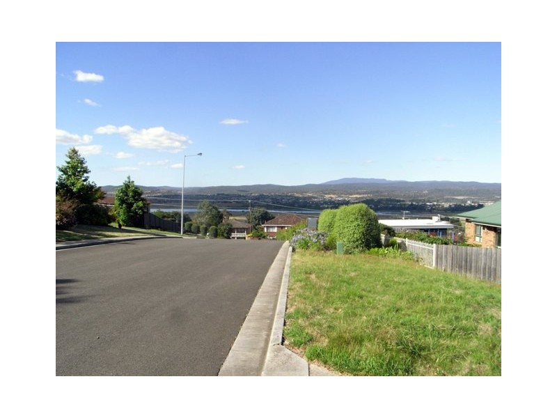 3 Tennyson Drive, Riverside TAS 7250