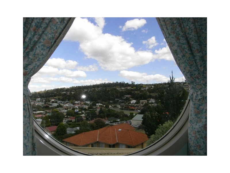 9 Glencoe Avenue, Trevallyn TAS 7250