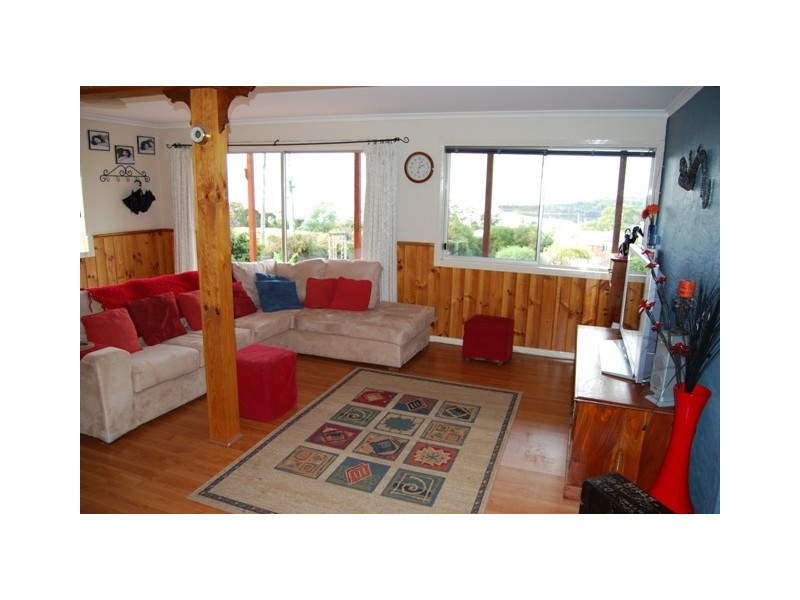 7 Augustus Street, Beauty Point TAS 7270