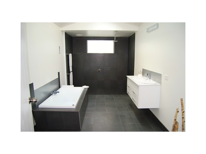 3 Forest Road, Trevallyn TAS 7250