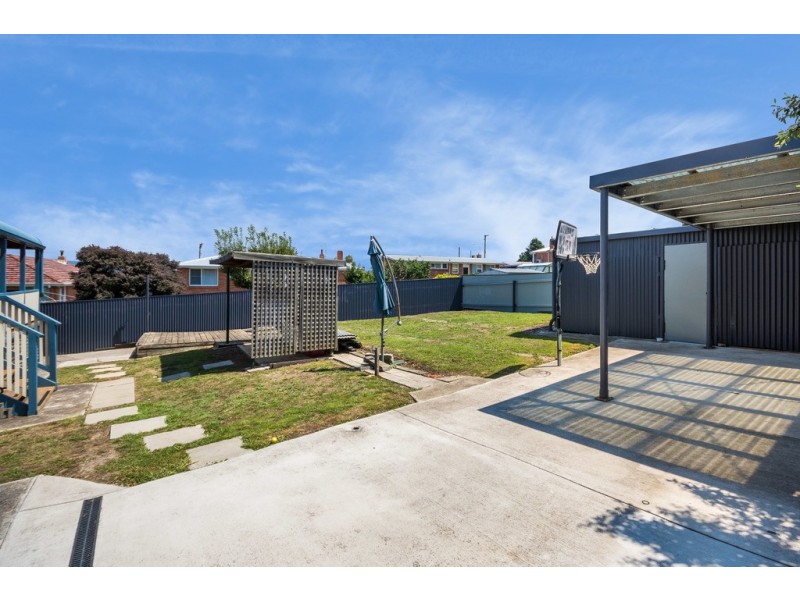 7 Cedar Street, Newnham TAS 7248