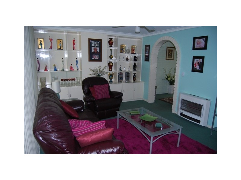 1 Nairana Street, Gravelly Beach TAS 7276