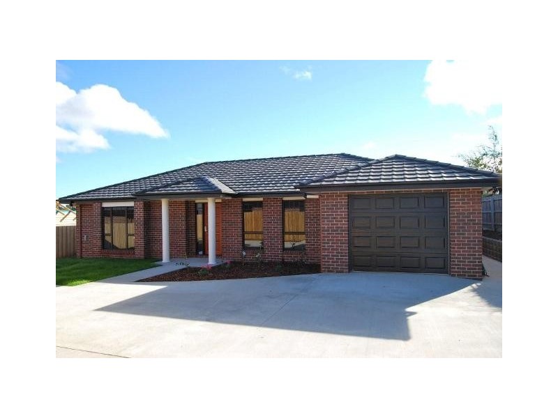 2/46 Wongarra Avenue, Legana TAS 7277