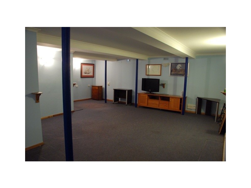 7 Cedar, Newnham TAS 7248