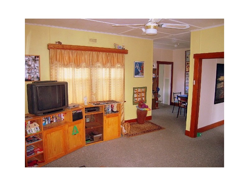 8 Grubb Street, Mowbray TAS 7248