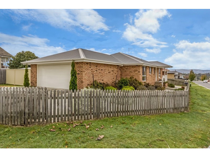 17 Burrows Street, Prospect Vale TAS 7250