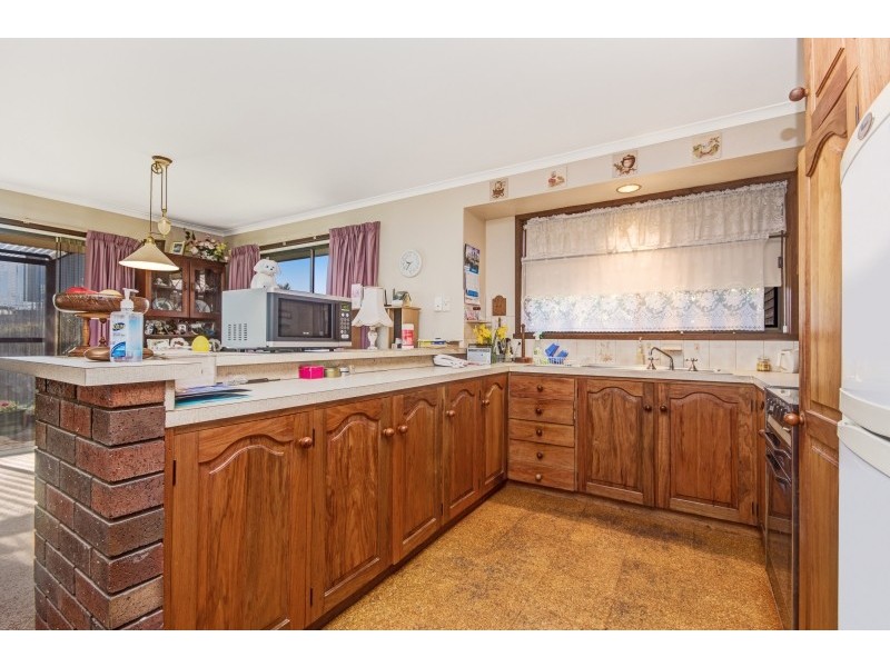 8 Joseph Street, Trevallyn TAS 7250
