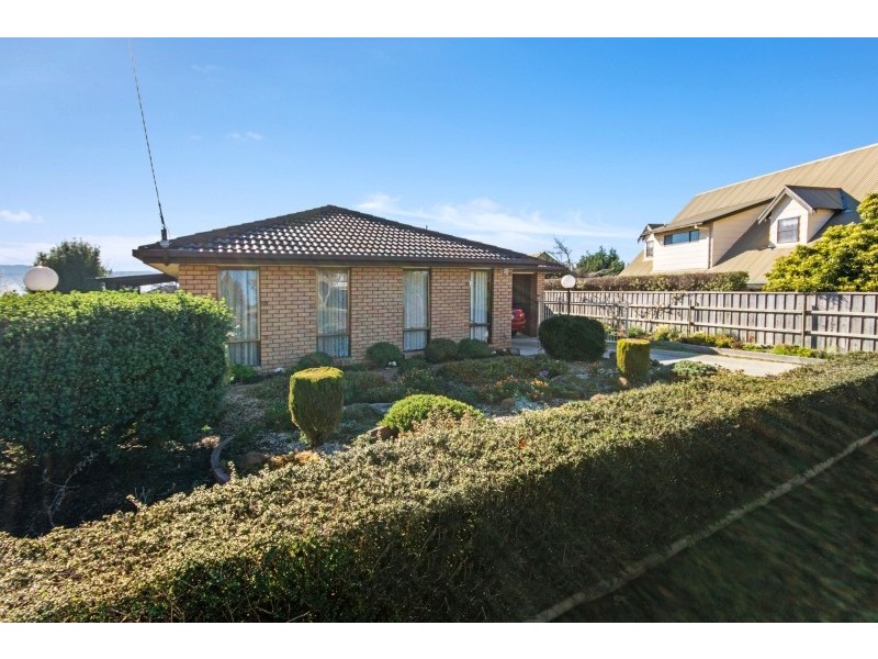 8 Joseph Street, Trevallyn TAS 7250