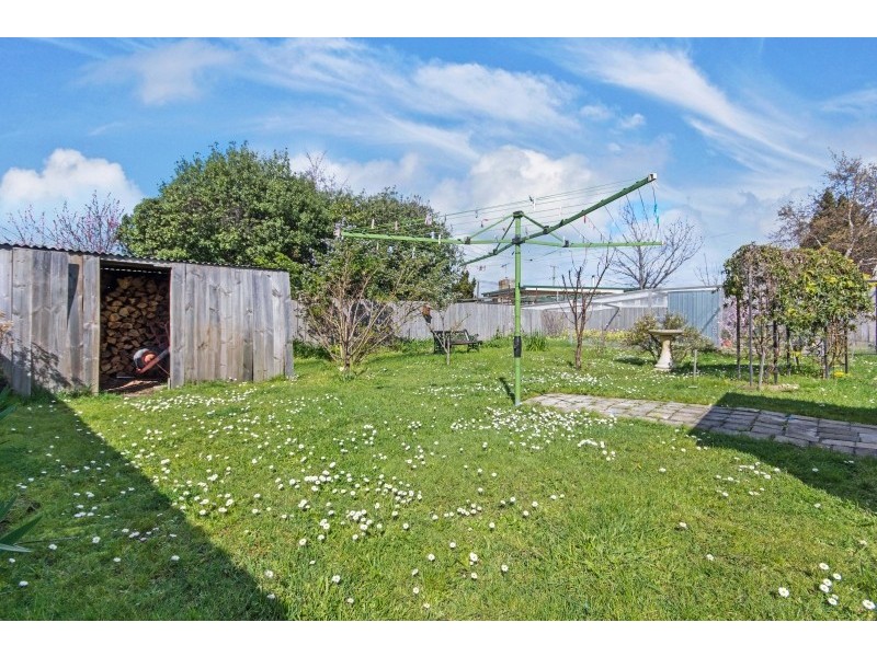 2 Lenborough Street, Beauty Point TAS 7270