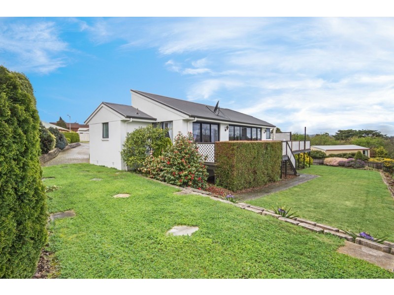 4 Campbell-Smith Court, Newnham TAS 7248