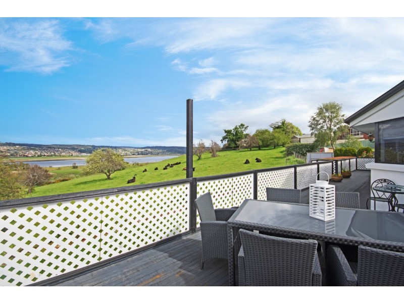 4 Campbell-Smith Court, Newnham TAS 7248