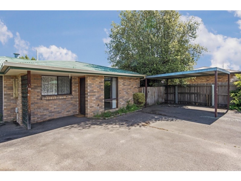 1/13 Newnham Close, Newnham TAS 7248