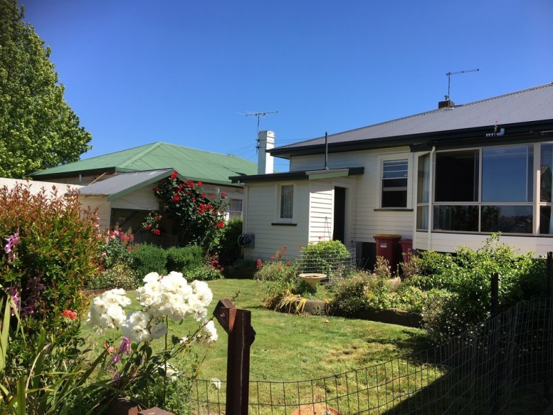 14 Pyenna Avenue, Kings Meadows TAS 7249