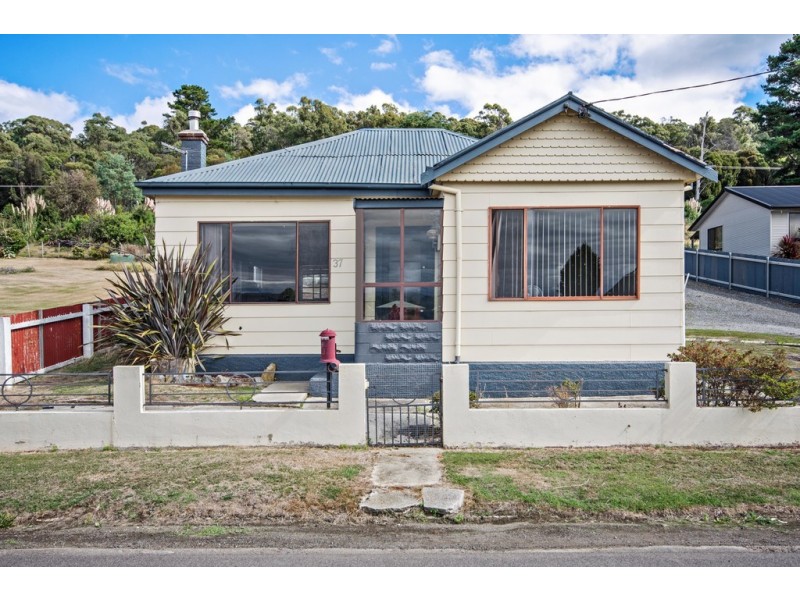37 Payne Street, Beaconsfield TAS 7270