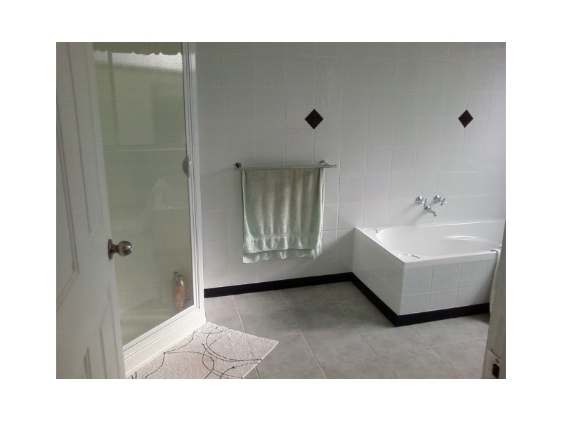 2 Rosslyn Rd, Invermay TAS 7248