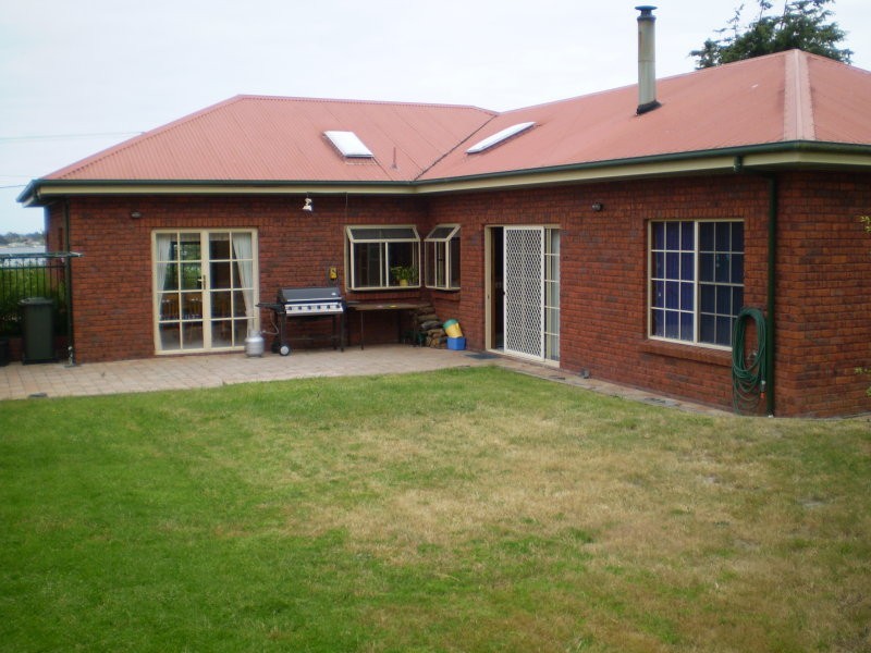 8 South Street, George Town TAS 7253