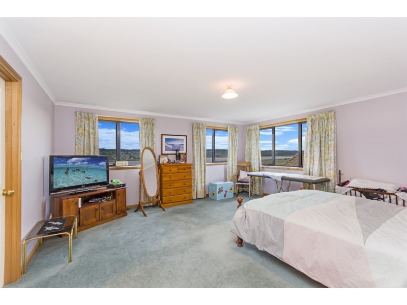 55 Mount Stuart Drive, Newnham TAS 7248