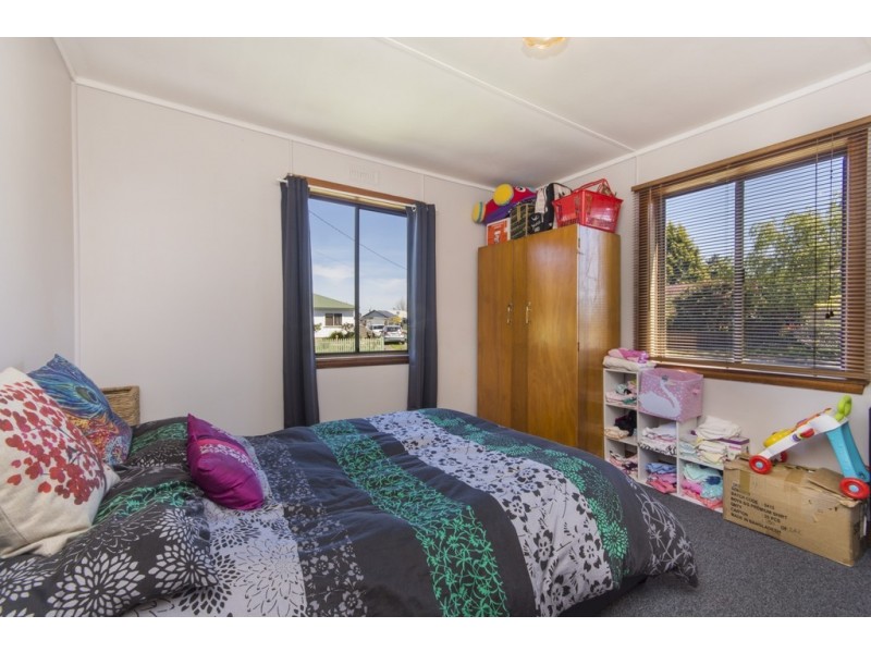 2 Mawson Place, Mayfield TAS 7248