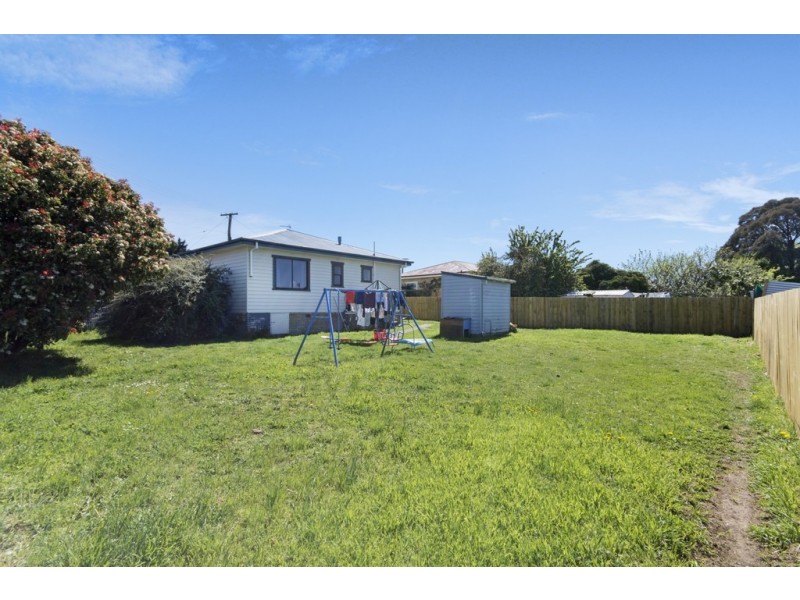 2 Mawson Place, Mayfield TAS 7248