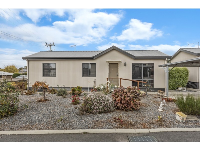 Units 1 – 6,  161 – 163 Weld Street, Beaconsfield TAS 7270