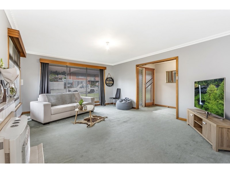 2 Cedar Street, Newnham TAS 7248