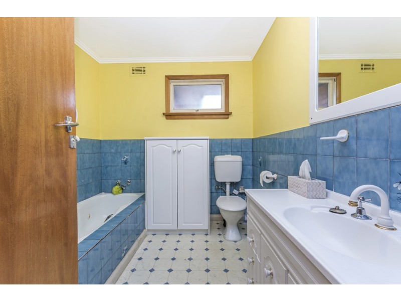 2 Cedar Street, Newnham TAS 7248