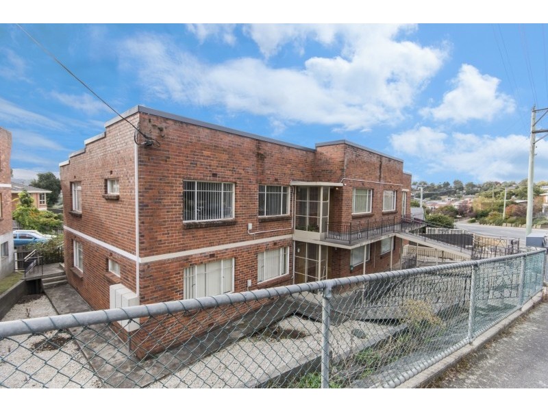 4/117 Penquite Road, Newstead TAS 7250