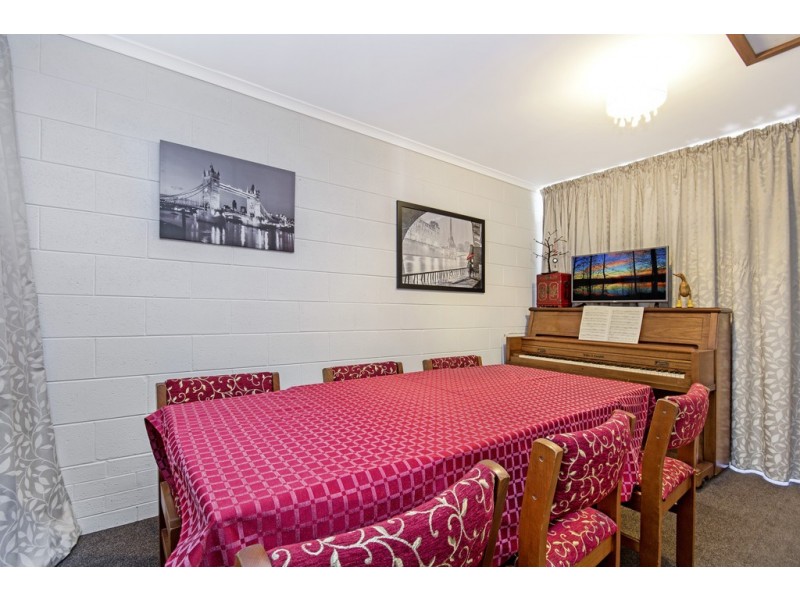 2/18 Drysdale Court, Newnham TAS 7248