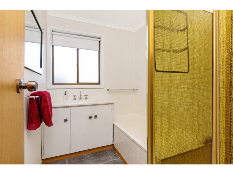 2/18 Drysdale Court, Newnham TAS 7248