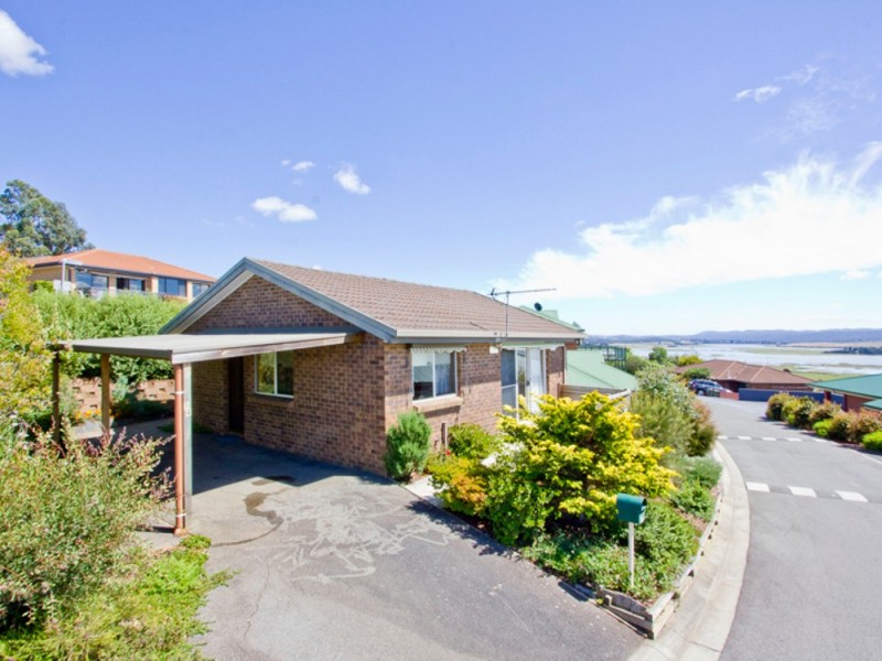 14 Winifred Circle, Riverside TAS 7250