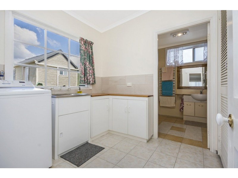 215 Flinders Street, Beauty Point TAS 7270