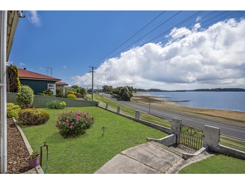 215 Flinders Street, Beauty Point TAS 7270