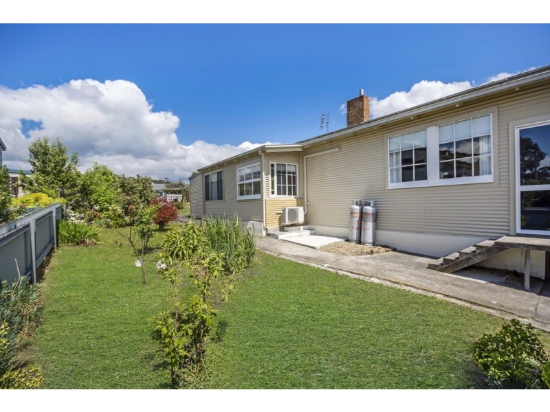 215 Flinders Street, Beauty Point TAS 7270