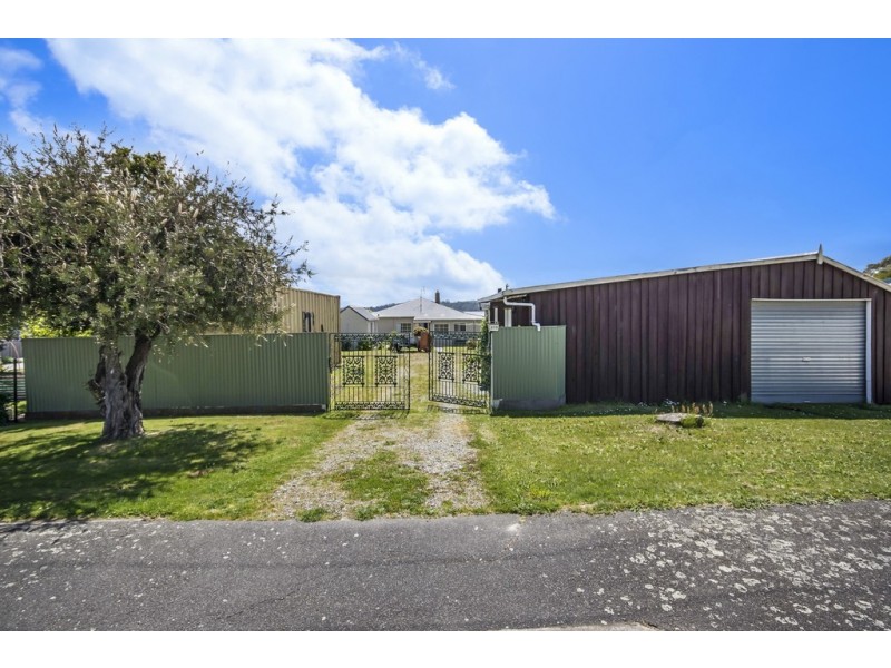 215 Flinders Street, Beauty Point TAS 7270