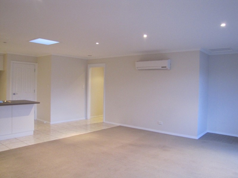 2/8a Queen Street, Invermay TAS 7248