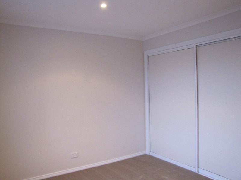 2/8a Queen Street, Invermay TAS 7248