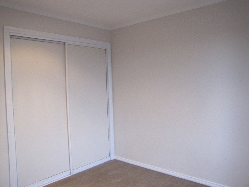 2/8a Queen Street, Invermay TAS 7248