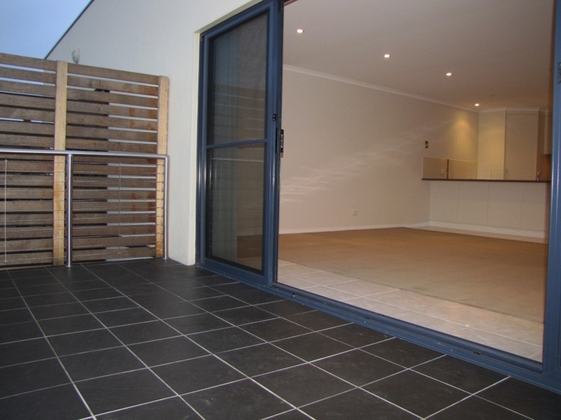 2/8a Queen Street, Invermay TAS 7248